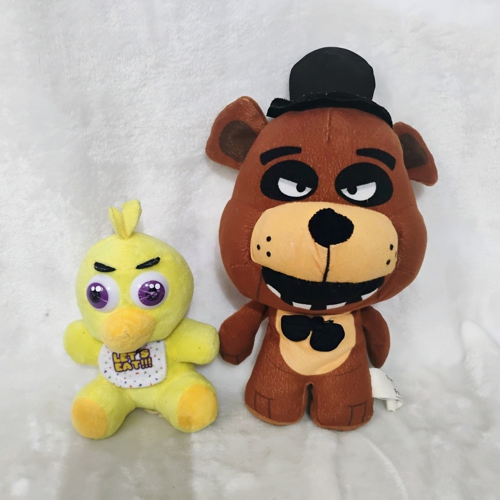 Five Nights at Freddy's FNAF Plush Lot Freddy Fazbear & Chica 2016 2018 Plushies